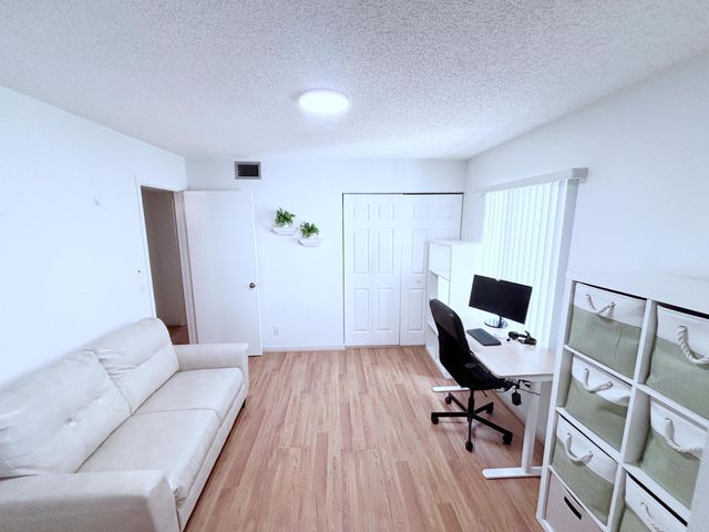 1014 Green Pine Boulevard B2, West Palm Beach, FL 33409