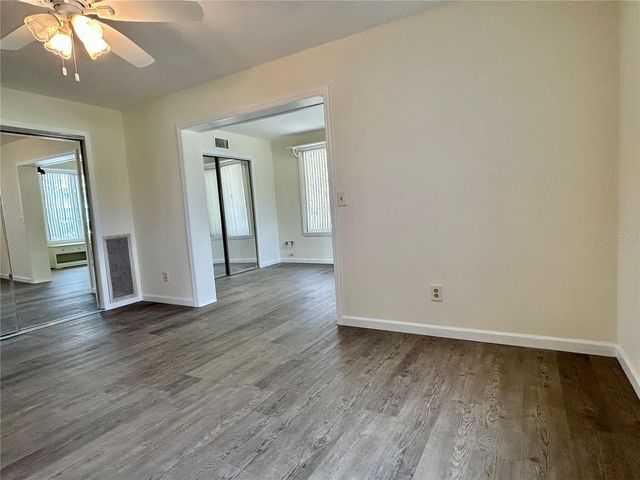 2000 WORLD PARKWAY BOULEVARD 12, Clearwater, FL 33763