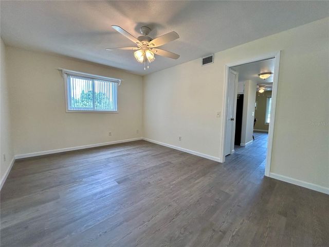 2000 WORLD PARKWAY BOULEVARD 12, Clearwater, FL 33763