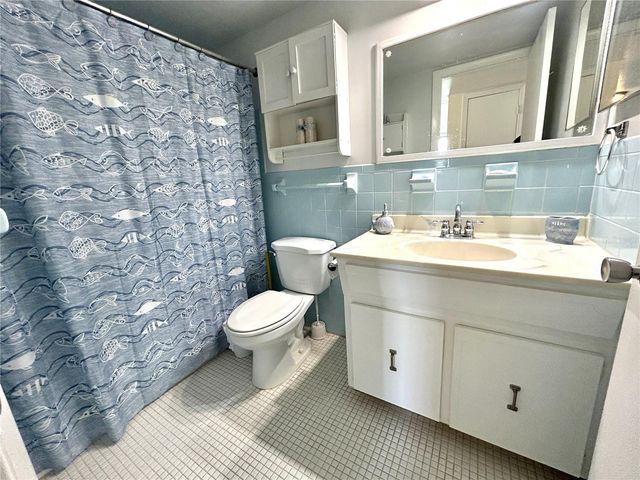 2000 WORLD PARKWAY BOULEVARD 12, Clearwater, FL 33763