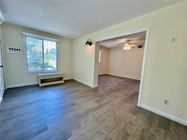 2000 WORLD PARKWAY BOULEVARD 12, Clearwater, FL 33763