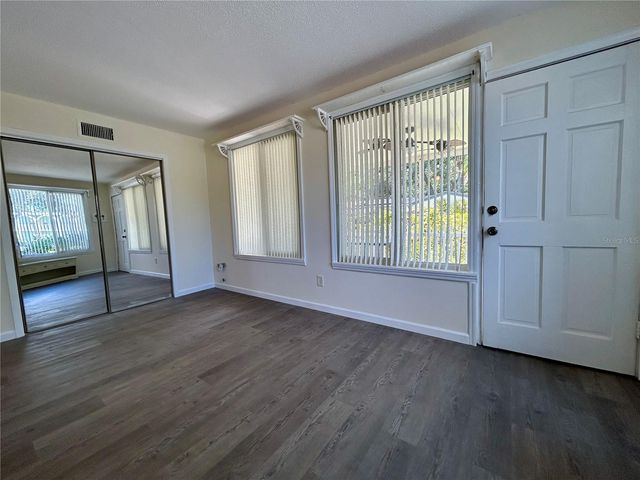 2000 WORLD PARKWAY BOULEVARD 12, Clearwater, FL 33763