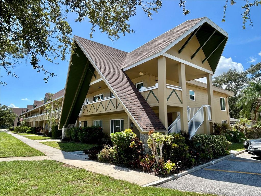 2000 WORLD PARKWAY BOULEVARD 12, Clearwater, FL 33763