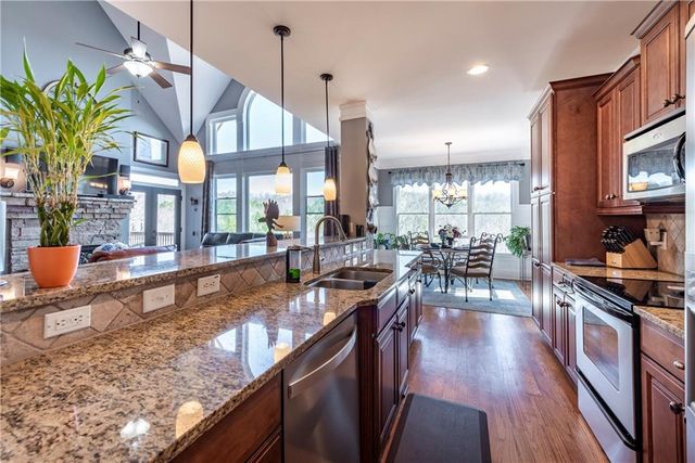 250 Oak Morris Ridge Road, Jasper, GA 30143