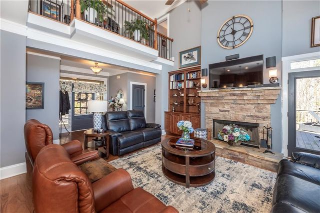 250 Oak Morris Ridge Road, Jasper, GA 30143