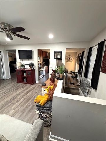 224 W 82nd Street, Kansas City, MO 64114