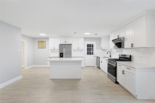 7103 Lugary Drive, Houston, TX 77036