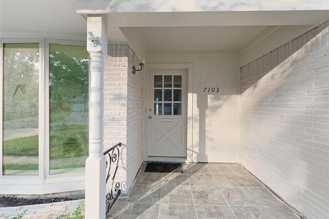 7103 Lugary Drive, Houston, TX 77036