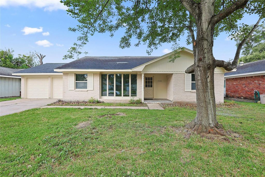 7103 Lugary Drive, Houston, TX 77036