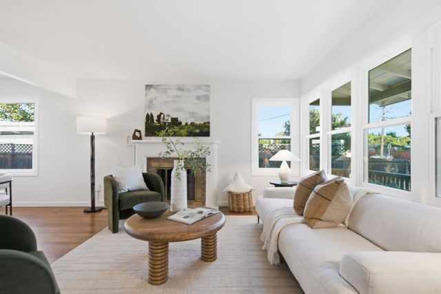 781 Ivy Drive, Menlo Park, CA 94025