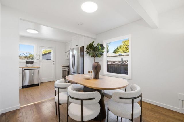 781 Ivy Drive, Menlo Park, CA 94025