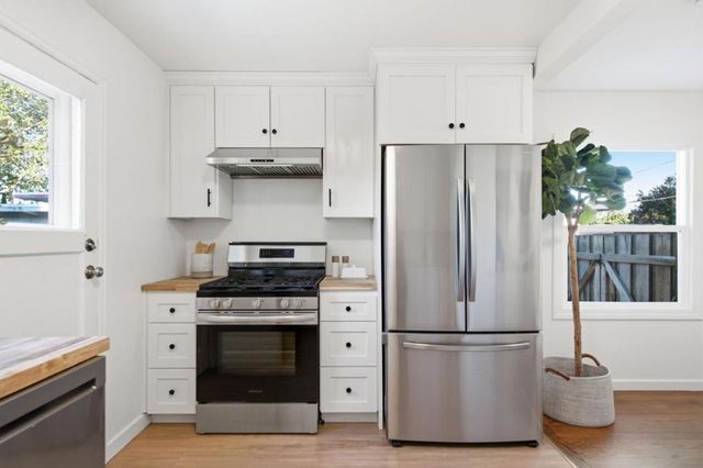 781 Ivy Drive, Menlo Park, CA 94025