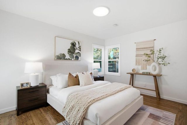 781 Ivy Drive, Menlo Park, CA 94025