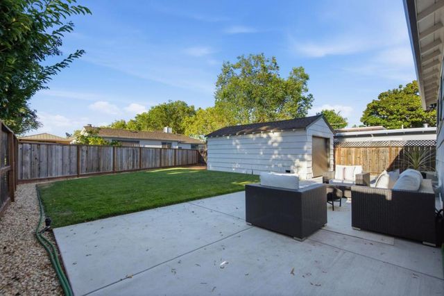 781 Ivy Drive, Menlo Park, CA 94025