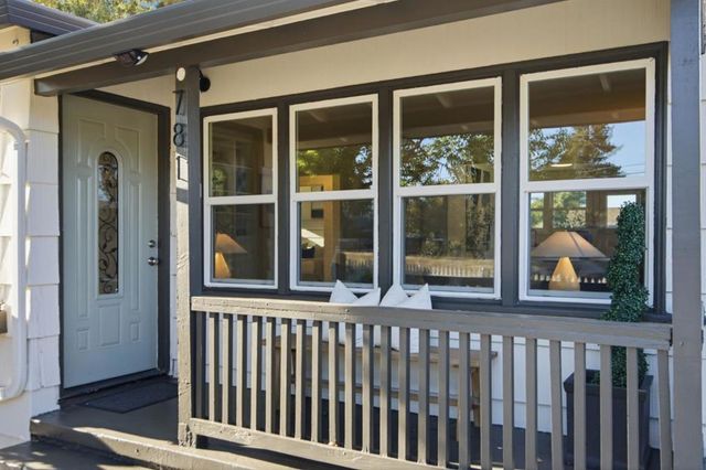 781 Ivy Drive, Menlo Park, CA 94025