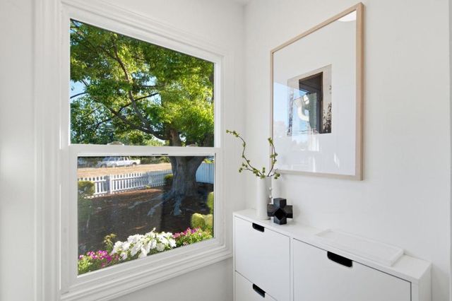 781 Ivy Drive, Menlo Park, CA 94025