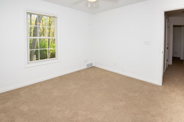 1401 Whispering Trail, Benton Harbor, MI 49022