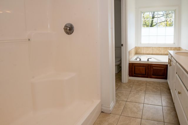 1401 Whispering Trail, Benton Harbor, MI 49022