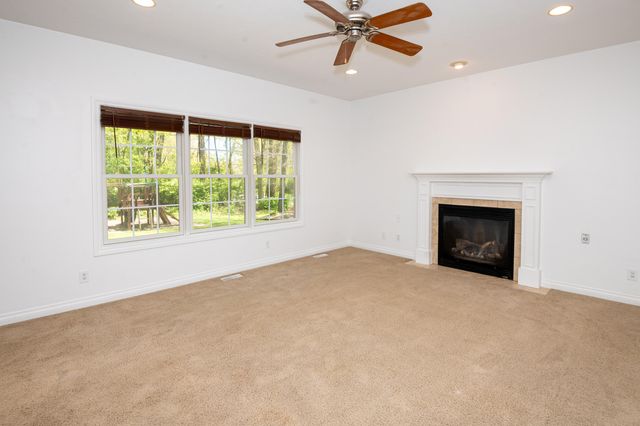 1401 Whispering Trail, Benton Harbor, MI 49022