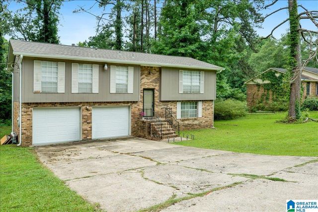 3225 ALLISON BONNETT MEMORIAL DRIVE, Hueytown, AL 35023