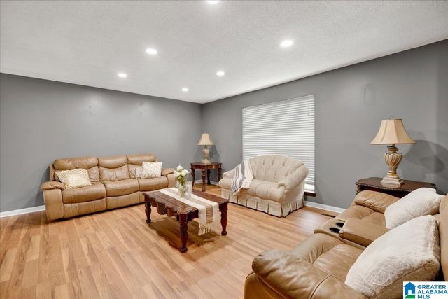 3225 ALLISON BONNETT MEMORIAL DRIVE, Hueytown, AL 35023