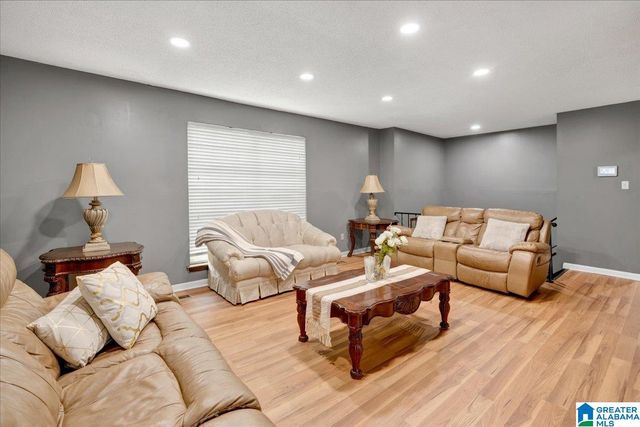 3225 ALLISON BONNETT MEMORIAL DRIVE, Hueytown, AL 35023