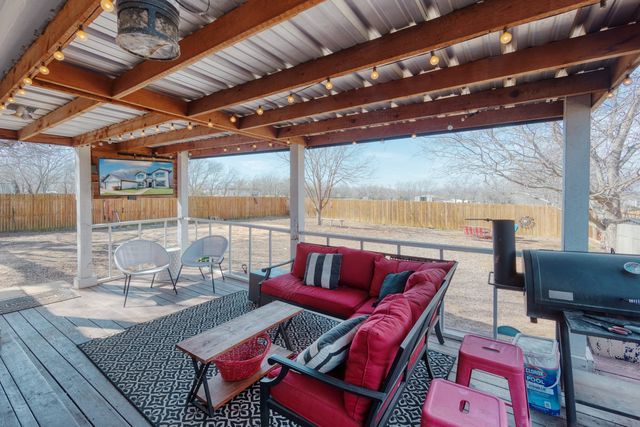 710 Caddell Street, Aubrey, TX 76227