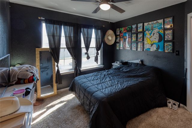 710 Caddell Street, Aubrey, TX 76227