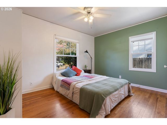 10054 Ne WEIDLER St, Portland, OR 97220
