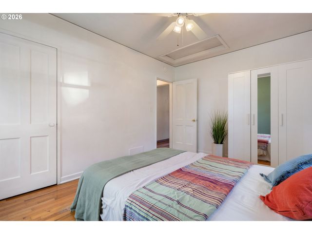 10054 Ne WEIDLER St, Portland, OR 97220