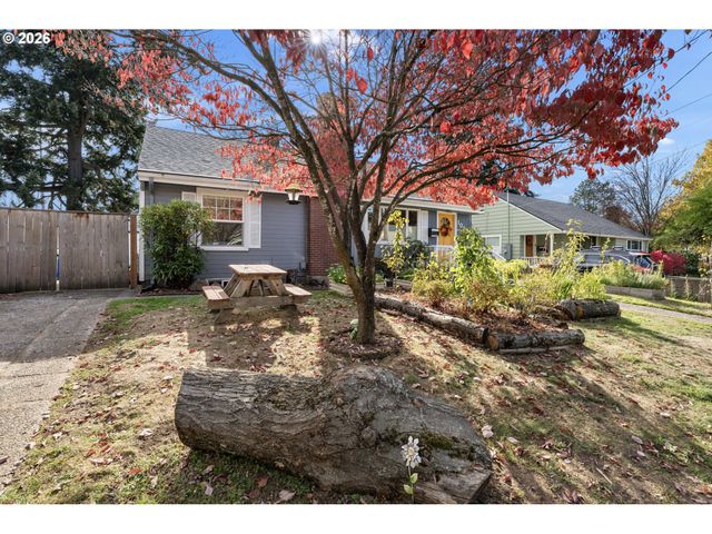 10054 Ne WEIDLER St, Portland, OR 97220