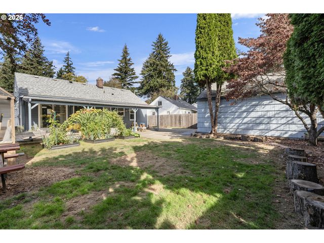 10054 Ne WEIDLER St, Portland, OR 97220