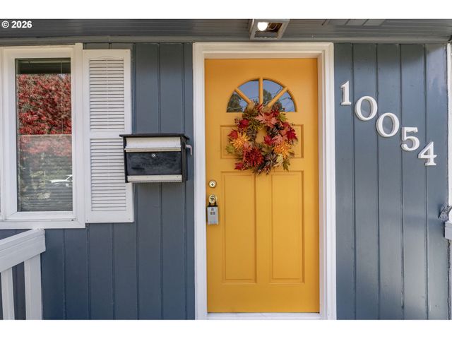 10054 Ne WEIDLER St, Portland, OR 97220