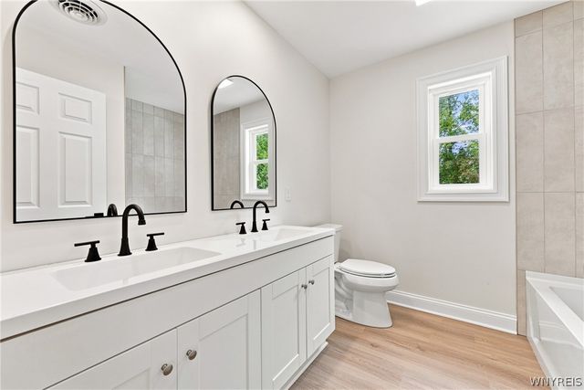 454 Campus Drive, Amherst, NY 14226