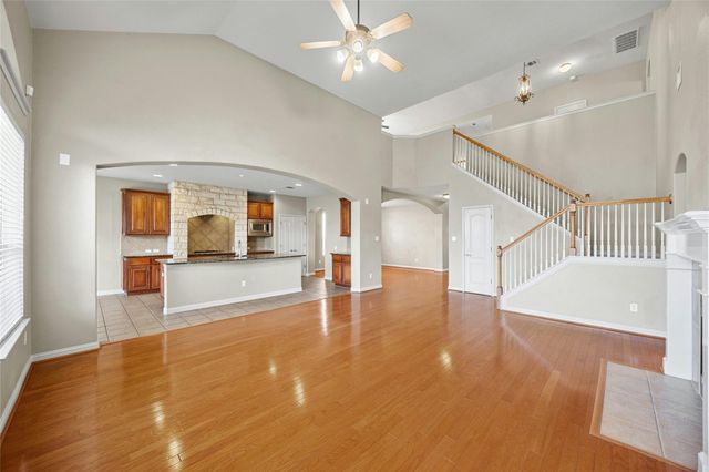 4216 Meadow Vista LN, Round Rock, TX 78665