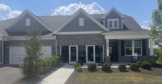 6244 Links Drive 05001, Woodridge, IL 60517