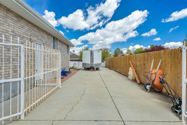 1936 W GUARD CT, West Jordan, UT 84088