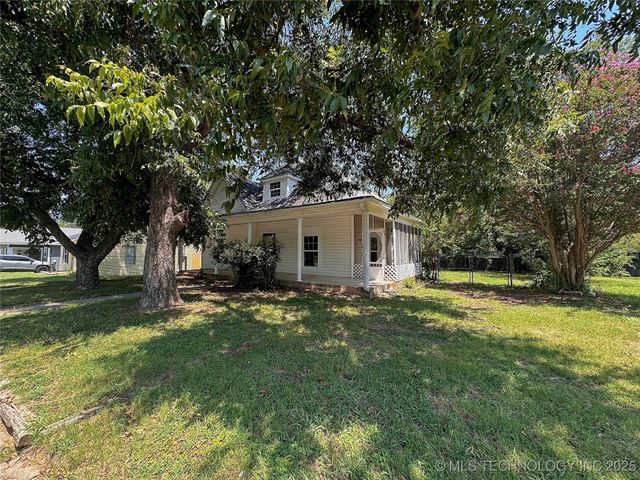 1006 NW C, Ardmore, OK 73401