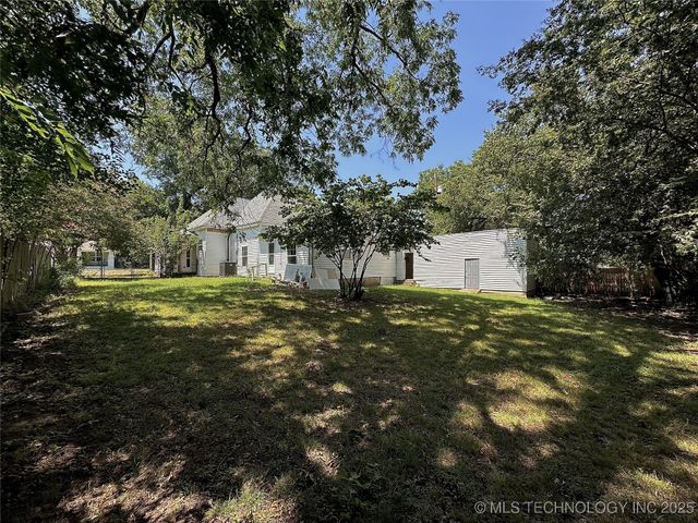 1006 NW C, Ardmore, OK 73401