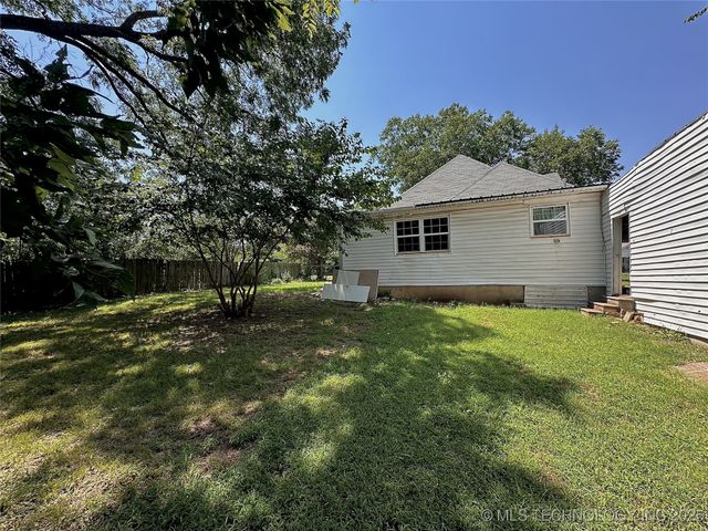 1006 NW C, Ardmore, OK 73401