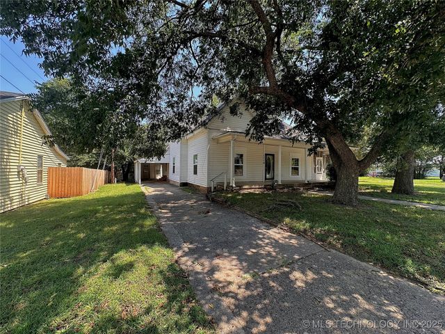 1006 NW C, Ardmore, OK 73401