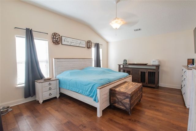 186 Majestic Oaks Drive, Brunswick, GA 31523