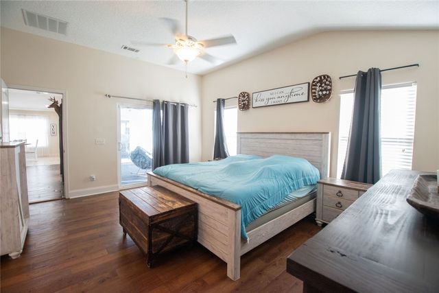 186 Majestic Oaks Drive, Brunswick, GA 31523