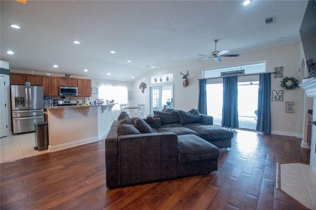 186 Majestic Oaks Drive, Brunswick, GA 31523