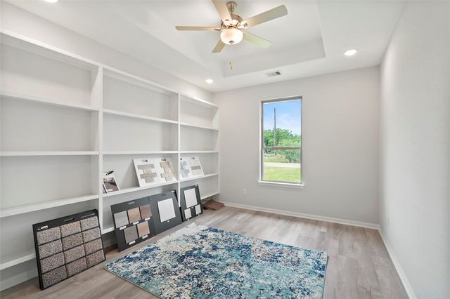 13452 Maverick Trail Road, Conroe, TX 77303