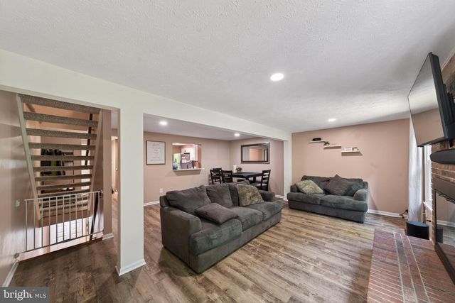 15095 MILL SPRING DR, Dumfries, VA 22025