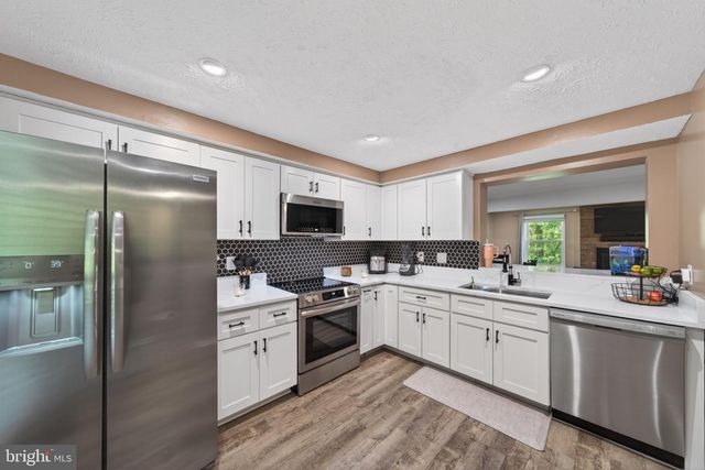 15095 MILL SPRING DR, Dumfries, VA 22025