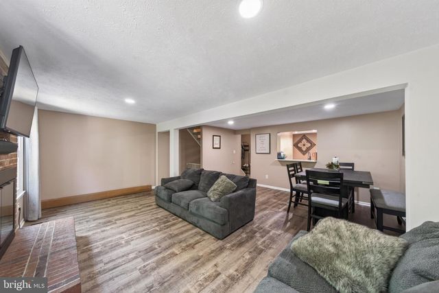 15095 MILL SPRING DR, Dumfries, VA 22025