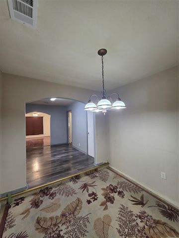 6255 Truman Drive, Fort Worth, TX 76112