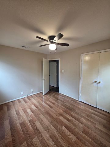 6255 Truman Drive, Fort Worth, TX 76112
